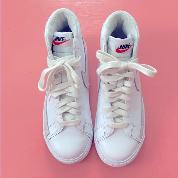 Nike Blazer Mid Girls Sneakers - Picture 4 of 5